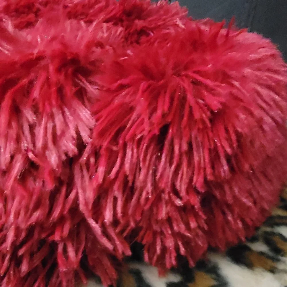 Pet Bed Dog or Cat Puppy Kitten RED 16 in Round Plush Bran New!
